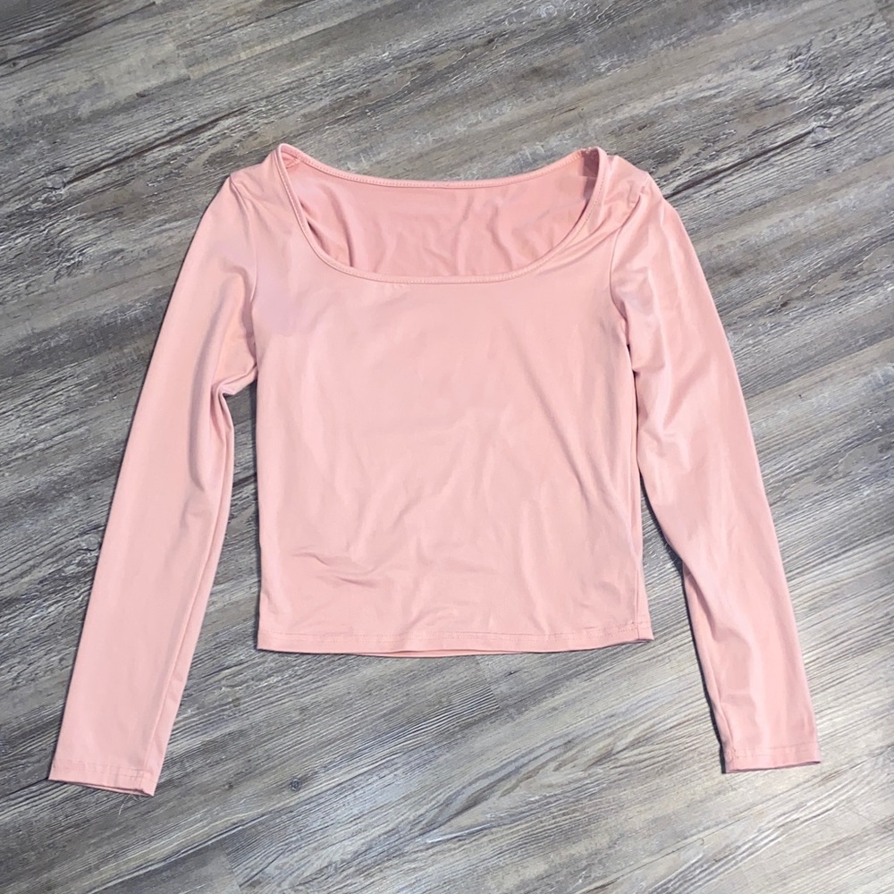 EUC DAZY Pink L/S Fitted Tee L